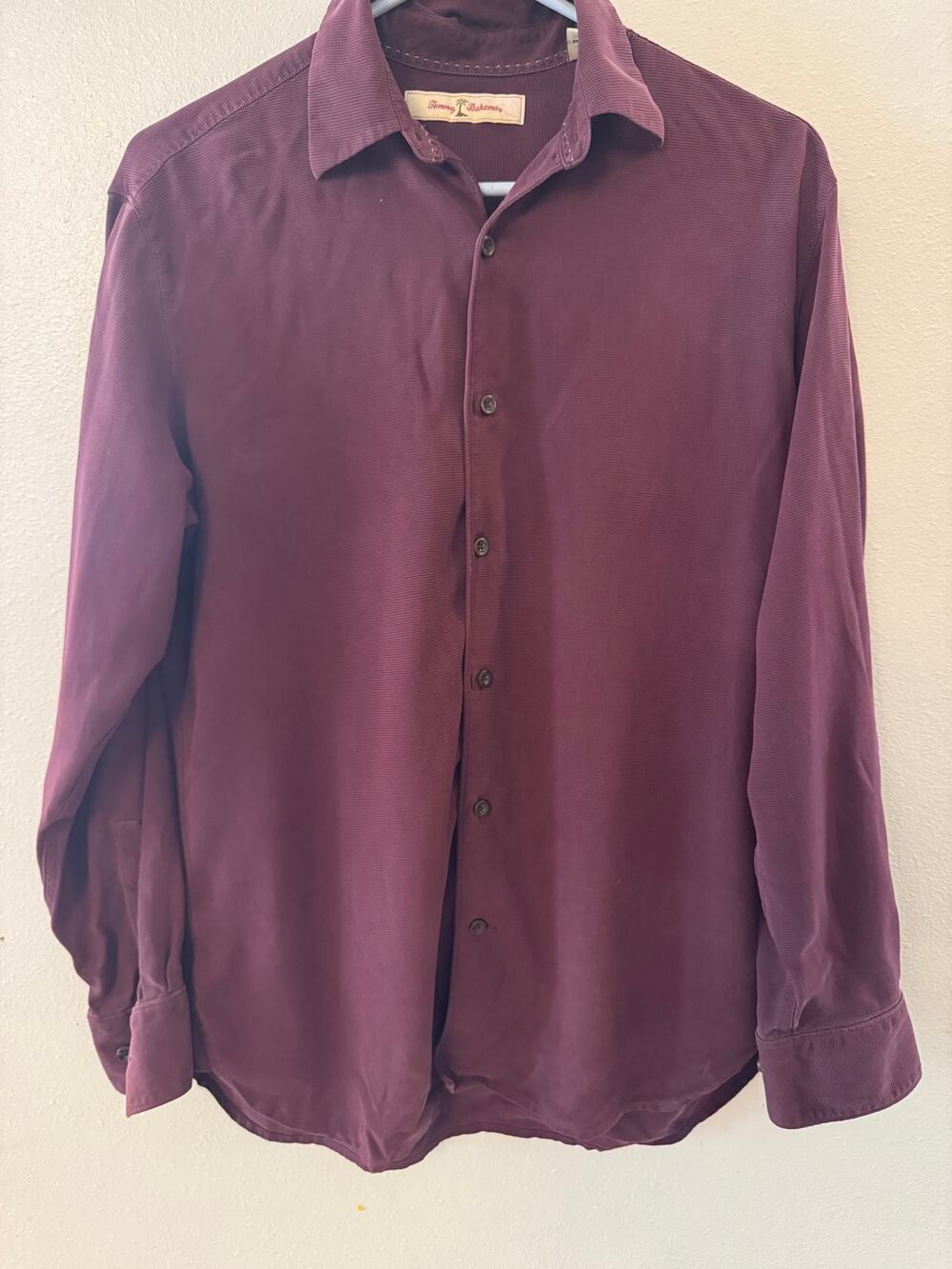 Tommy Bahama burgundy long sleeved button down men's small 100% silk